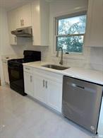 A must see! Charming, freshly painted & fully Renovated 3/4 bedroom house with two full baths one in each floor. Brand new Kitchen and appliances, 2 New bathrooms, fresh wood floors & Led high hats through out. Mudroom with new tiles, updated finished basement could be your second den. conveniently located on a tree lined street, minutes from the park, with tennis and basketball courts, shopping and transportation. Water front Stepping Stone Park and amenities, award winning Great Neck North Middle and High School., Additional information: Appearance:Excellent, Lease Term:12 Months, 24 Months