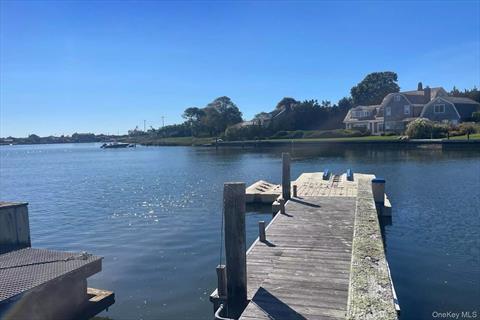 Dock
