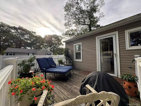 Deck