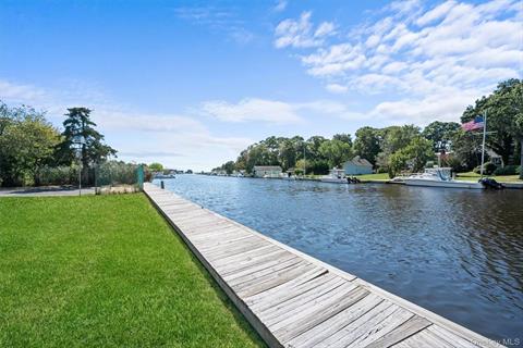 Dock