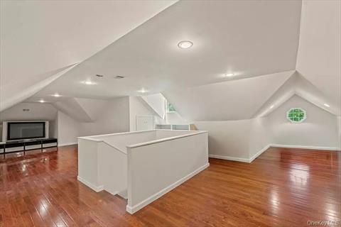 Bonus Room