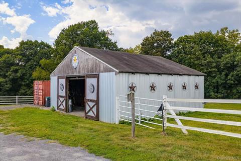 Stable
