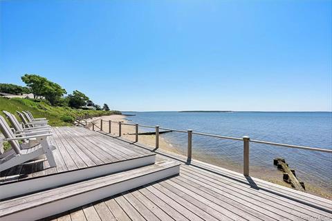 Dock