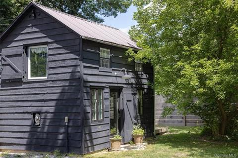 Guest Quarters