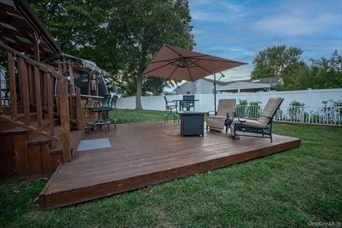 Deck