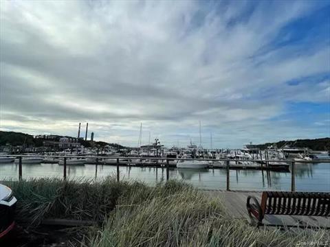 Dock