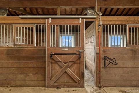 Stable