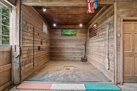 Stable