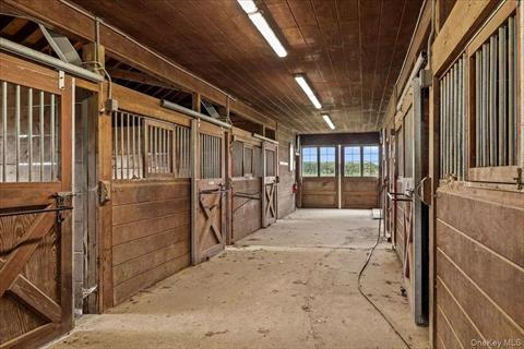 Stable