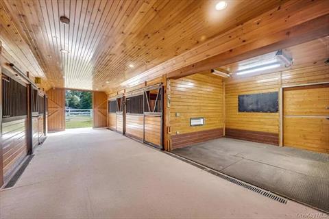 Stable