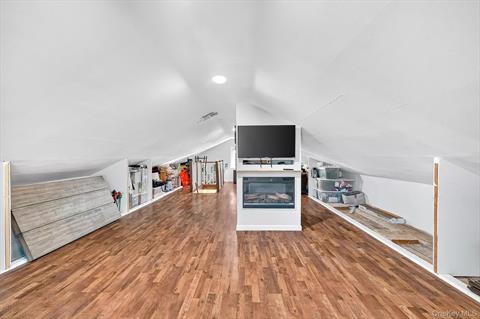 Bonus Room