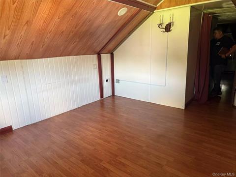 Bonus Room