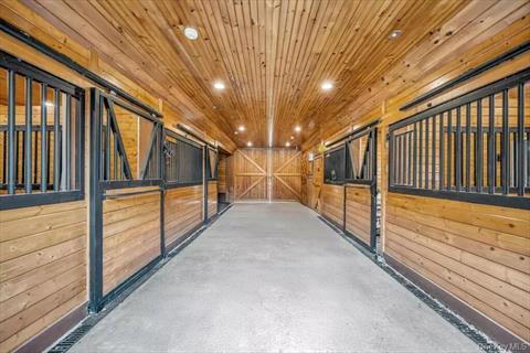 Stable