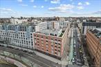 *Photos are virtually staged*Parking Available for Rent  Tax Abatement Until 2032!Welcome to this spacious residence at Halletâ€™s Cove Condominium, offering modern comfort and convenience in one of Queensâ€™ most vibrant neighborhoods.1. Apartment FeaturesBrazilian Cherry hardwood floorsStainless steel appliancesGranite countertopsIn-unit washer & dryer2. Building HighlightsBuilt in 2007Tax abatement in place until 203224-hour doormanRooftop with stunning skyline and river viewsFitness centerBike roomGarage & storagePet-friendly community3. Neighborhood & LifestyleEnjoy breathtaking views of the Manhattan skyline and East River, plus easy access to parks, culture, and shopping. Nearby attractions include:Astoria ParkGantry Plaza State Park in Long Island CityThe Museum of the Moving ImageLocal shops, cafes, bakeries, and restaurantsCostco and Roosevelt Island4. TransportationAstoria route of the NYC Ferry just minutes awayQ19 & Q66 buses direct to downtown FlushingQ103, Q69, Q100 & Q104 buses connecting to E/F/N/R/Q/W/7 trainsThis is luxury living with the best of Queens at your doorstep.