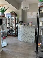 Looking for Message Therapist that wants to GROW their business.  looking to share space with a Microblading Artist and Laser Technician, Easy Parking, Beautiful, professional treatment environment, ideal to bring your own clients or share with existing clientele