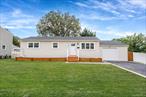 WELCOME HOME! NEWLY RENOVATED INSIDE AND OUT! BOASTING STONE COUNTERTOPS IN THE KITCHEN. BRAND NEW STAINLESS STEEL APPLIANCES. STUNNING DESIGN THROUGHOUT! WILL NOT LAST!