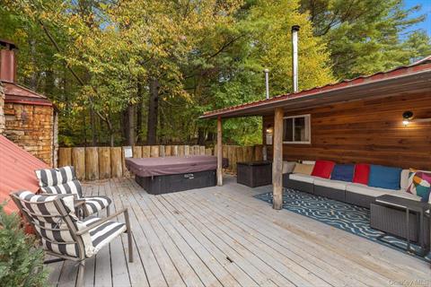 Deck