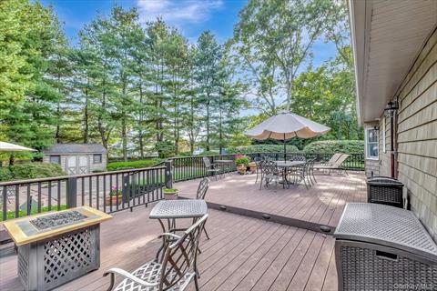 Deck