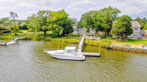 Dock