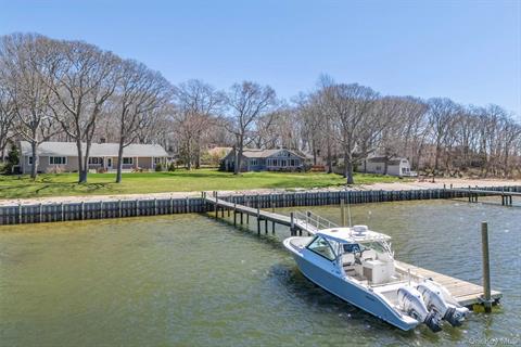 Dock