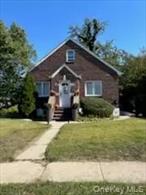 Freshly painted 1X1 Lower Level Apartment. New LVP flooring. Heat and water included. Shared Use of Yard.  LL Requires Credit Report with Credit Score. Proof Of Funds. First Month&rsquo;s Rent + 1 Month Security + 1 Month Commission. No Smoking.