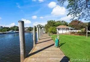 Dock
