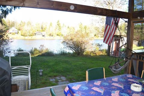Dock