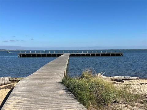 Dock
