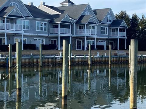Dock