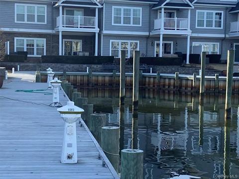 Dock