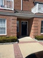 MInt condition office space at a crazy price! Ready to go as is... or make the changes you need for your business 1100 sq. ground floor Ideal location for attorney, accountant phone repair computer Etc.