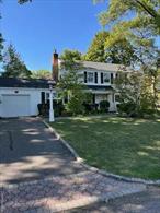 Beautiful 3-bedroom, 3-bath Colonial in the award-winning East Williston School District. Features include a spacious living room with fireplace, formal dining room, eat-in kitchen, family room, open floor plan, and a private primary ensuite. Full basement with laundry and ample storage. Close to schools, library, parks, shopping, restaurants, and the LIRR. Comfort and convenience in a prime location!