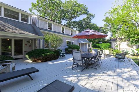Deck