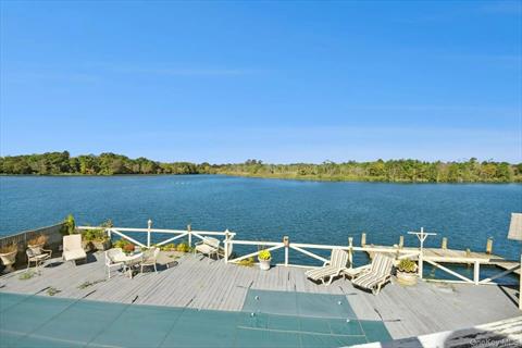 Dock