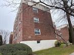 Great Neck. Renovated Second Floor 1 Bedroom/1 Bath In Prime Location. Polished Hardwood Floors throughout, Updated Kitchen And Bath. 1 Block From Lirr, Town, Shopping. Indoor Parking May Be Available After Short Wait List For Additional $. Well Managed Building, With On Site Laundry Room And Resident Superintendent