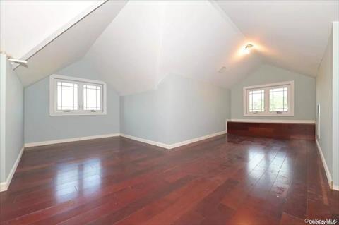 Bonus Room