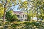 Beautiful Property surrounds this 2 bedroom Cottage.