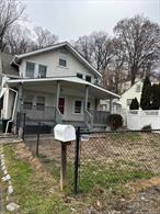 FRESHLY RENOVATED 5 BEDROOM COLONIAL IN THE HEART OF NYACK. COMMUTER&rsquo;S PARADISE ON A QUIET SIDE STREET. THE HOUSE HAS FENCED IN FRONT YARD, PRIVATE BACKYARD, STORAGE IN BACKYARD SHED AND BASEMENT.